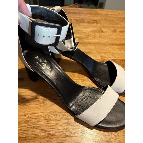 KATE SPADE Size 10 Strappy Open Toe Block Heel White and Black Quiet Luxury - Picture 2 of 14